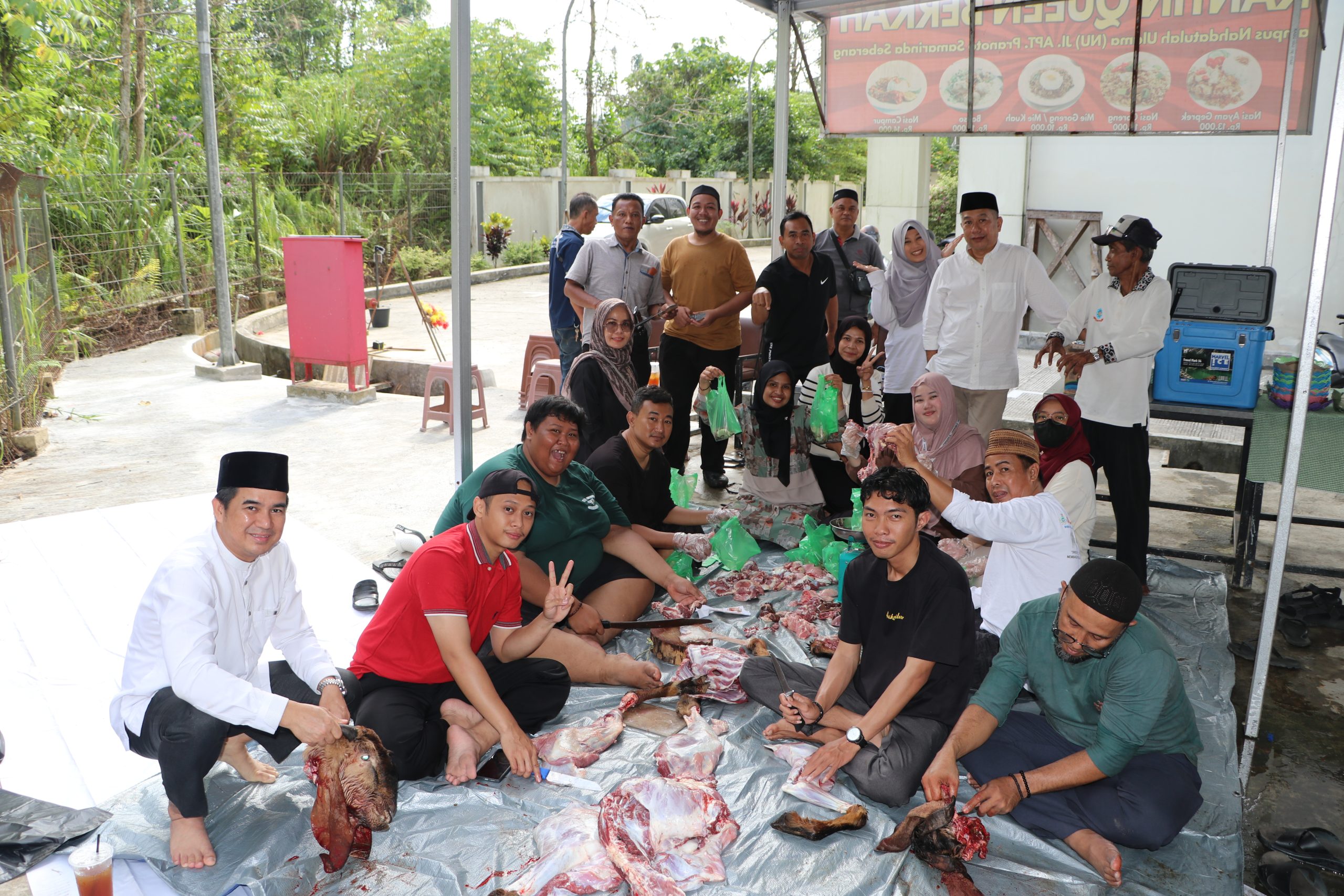 Semangat Berbagi di Hari Raya, UNU Kaltim Salurkan Daging Kurban untuk Sivitas Akademika
